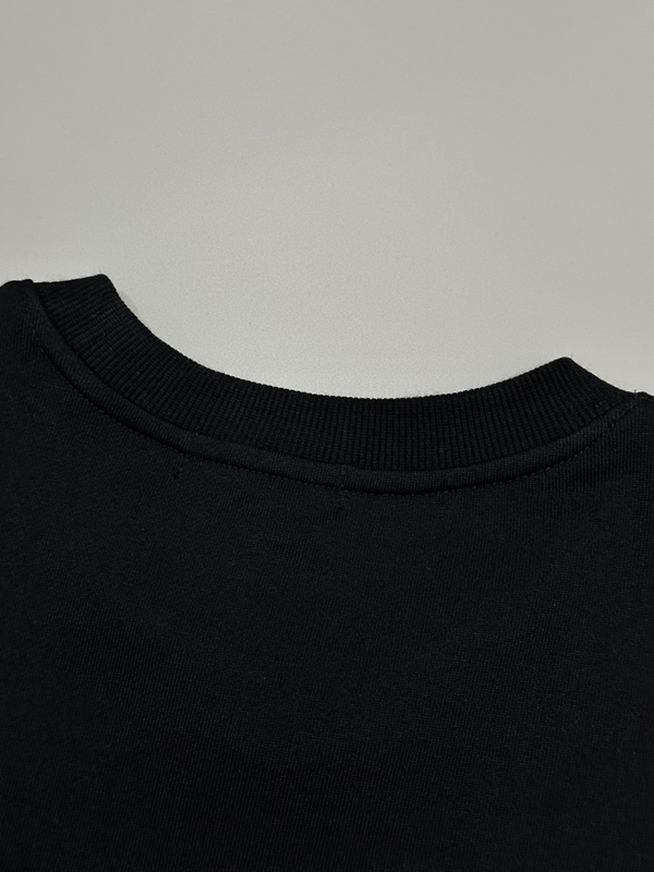 ブランドパーカー着用イメージ